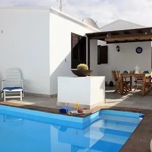 Roses Villa